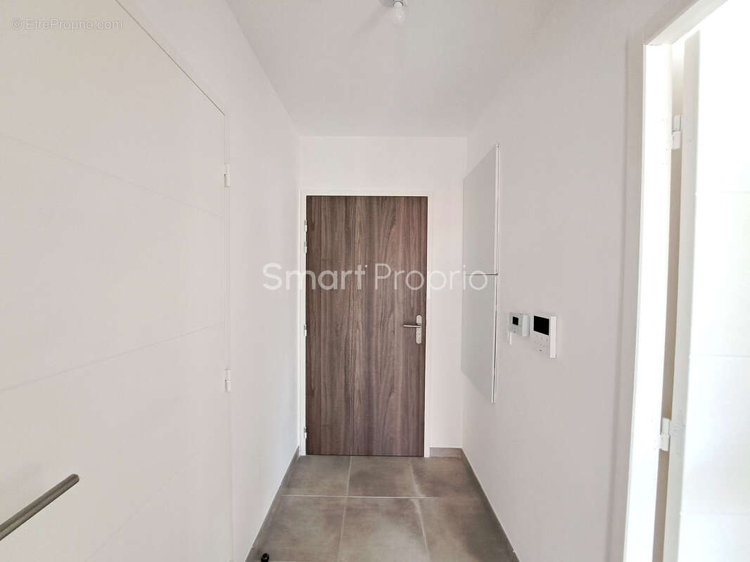 Appartement à LES PONTS-DE-CE
