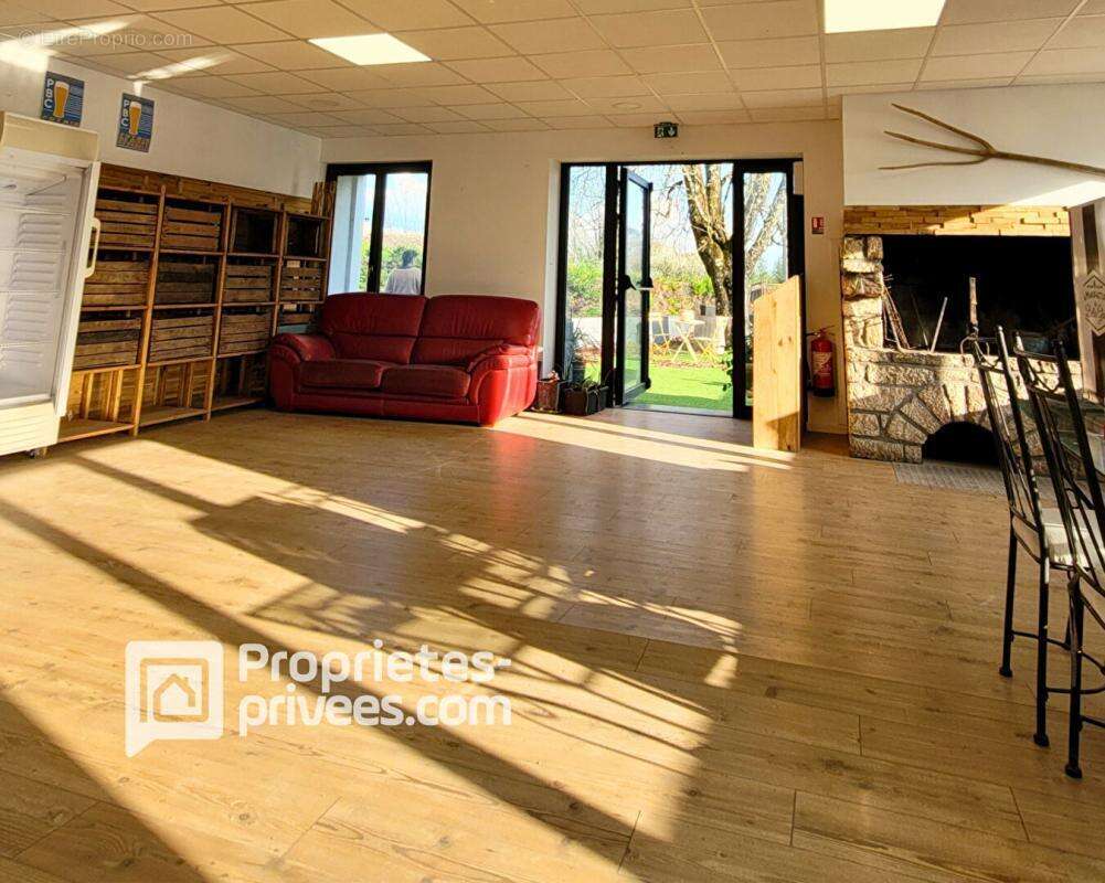 Maison à SAINT-PAUL-LE-JEUNE