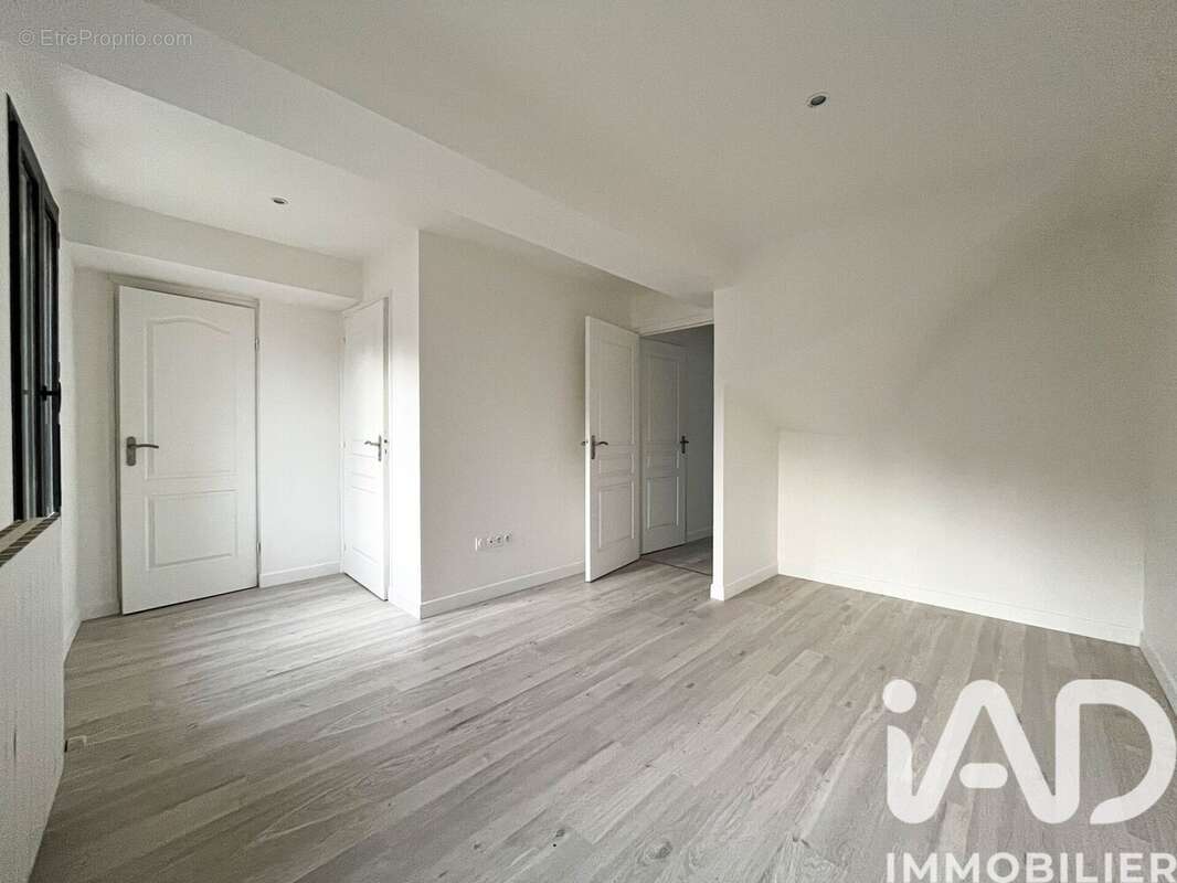 Photo 4 - Maison à MANTES-LA-VILLE