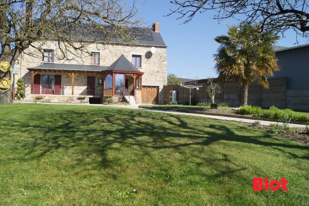 Maison à SAINT-SULPICE-DES-LANDES