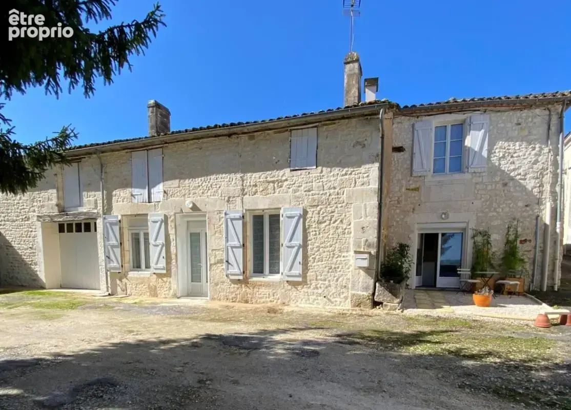 Charras - Maison 131 m² avec grange située sur une impasse - photo 17