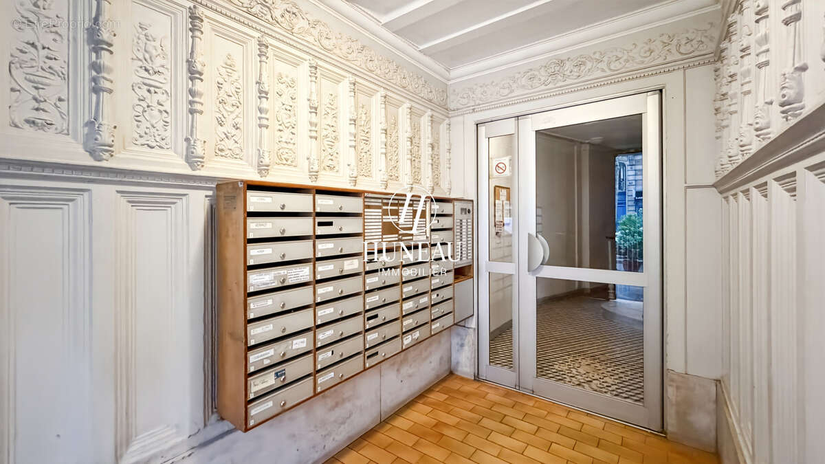 Appartement à PARIS-18E