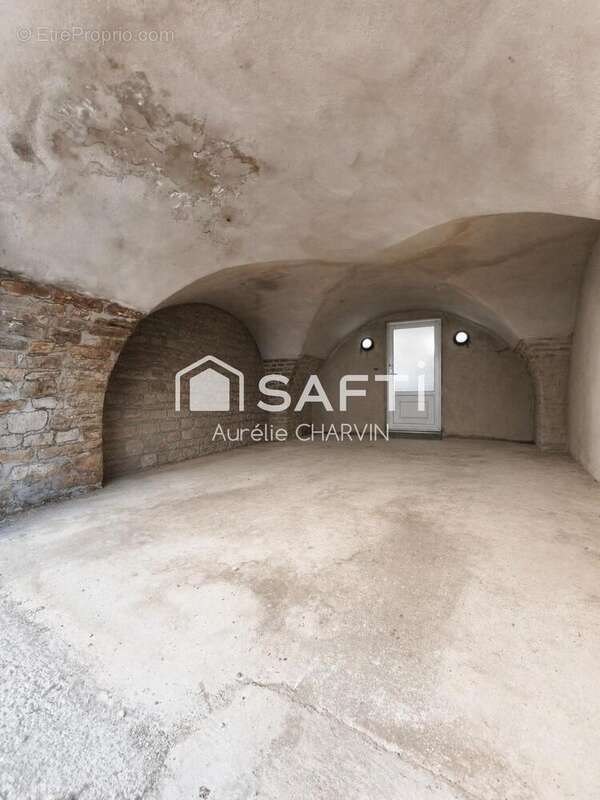 Maison 74 m² à Lons-Le-Saunier  - photo 5