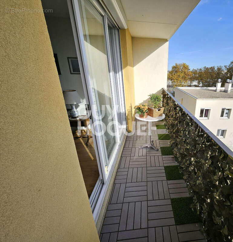 Appartement à ROSNY-SOUS-BOIS