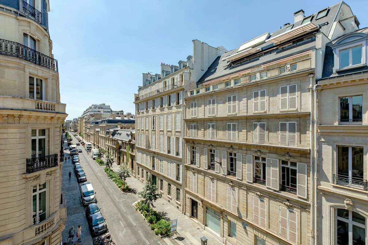 Monceau.  Appartement  lumineux de 4 pièces de 117m² en étage élevé. - photo 14