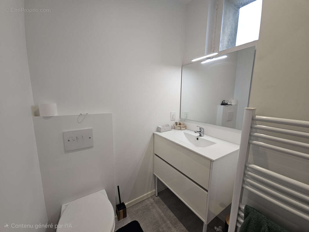 Appartement à DONVILLE-LES-BAINS