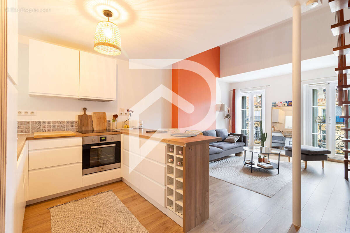 Appartement à MARSEILLE-2E