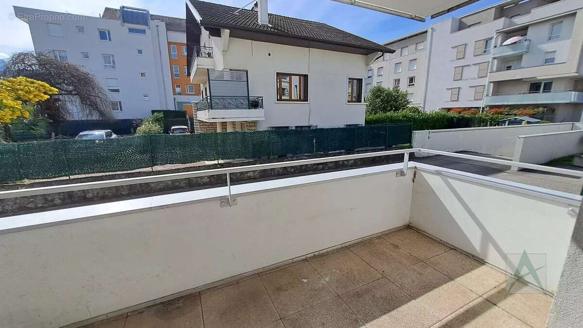 Appartement à BARBERAZ