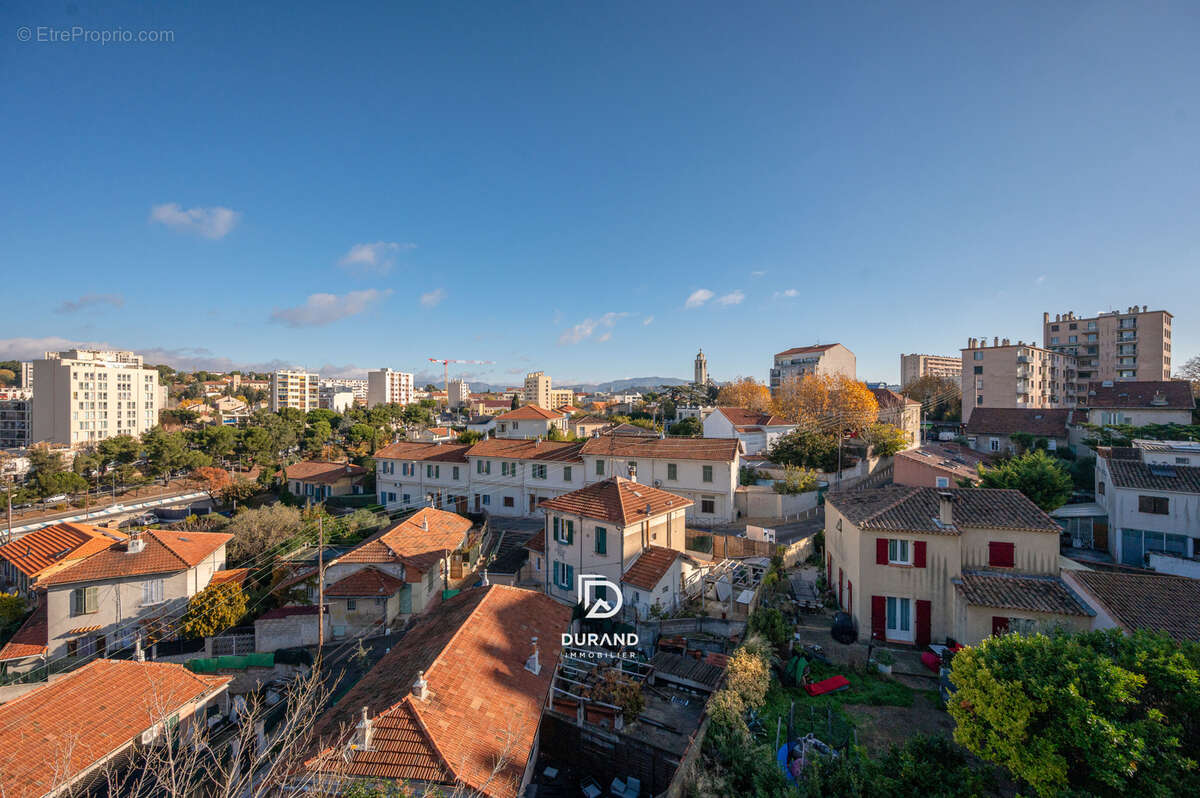 Appartement à MARSEILLE-4E