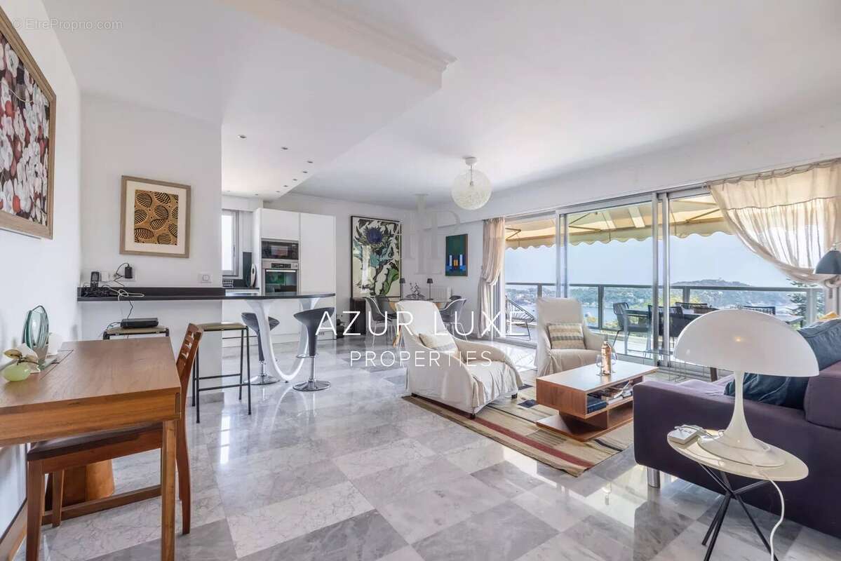 Appartement à VILLEFRANCHE-SUR-MER