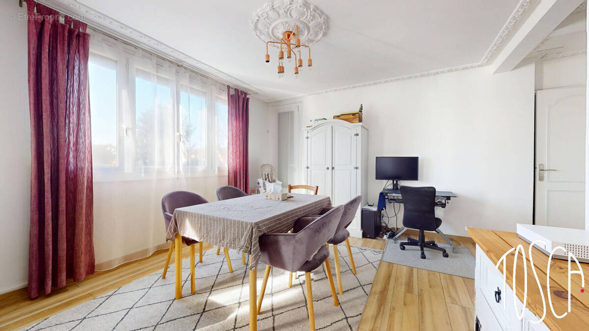 Appartement à THIAIS