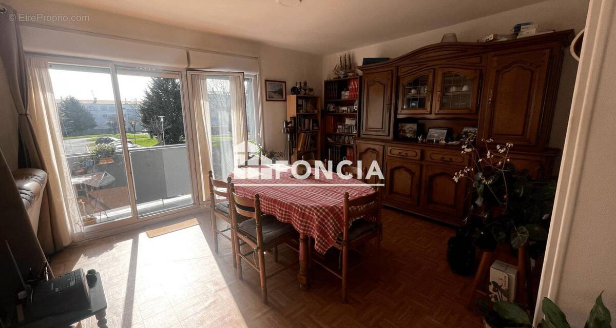 Appartement à TONNAY-CHARENTE