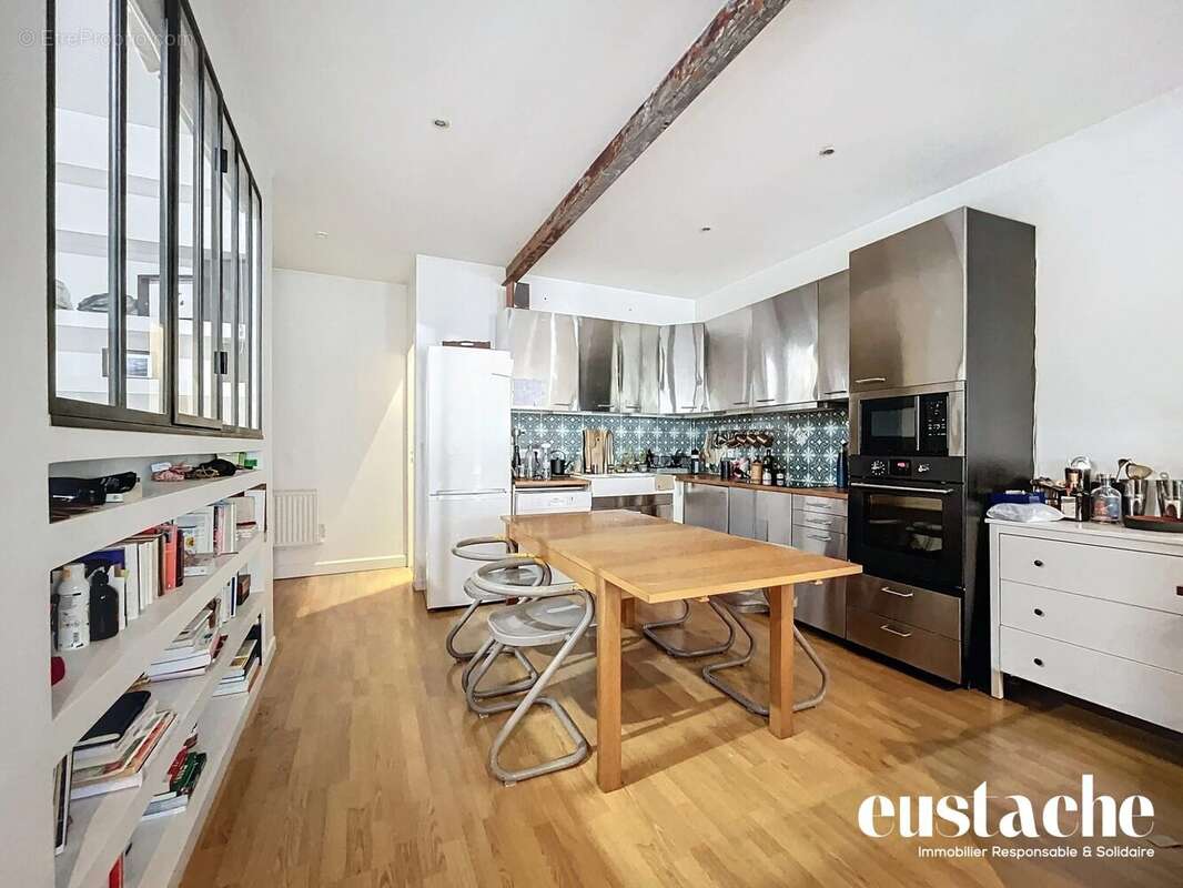 Appartement à PARIS-11E