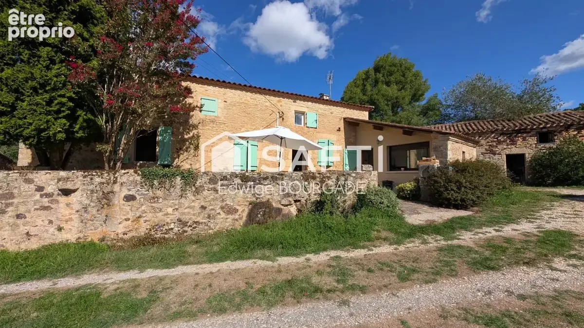 Photo 1 - Maison à CUZORN