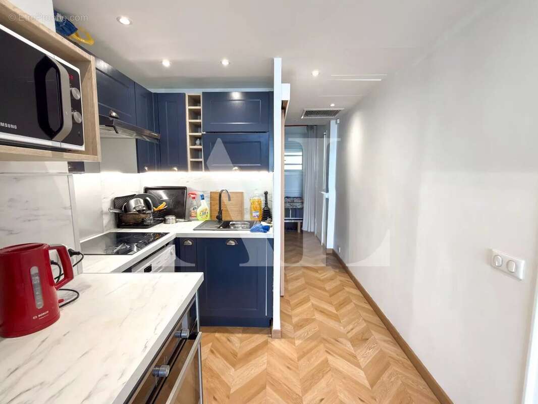 Appartement à VALLAURIS