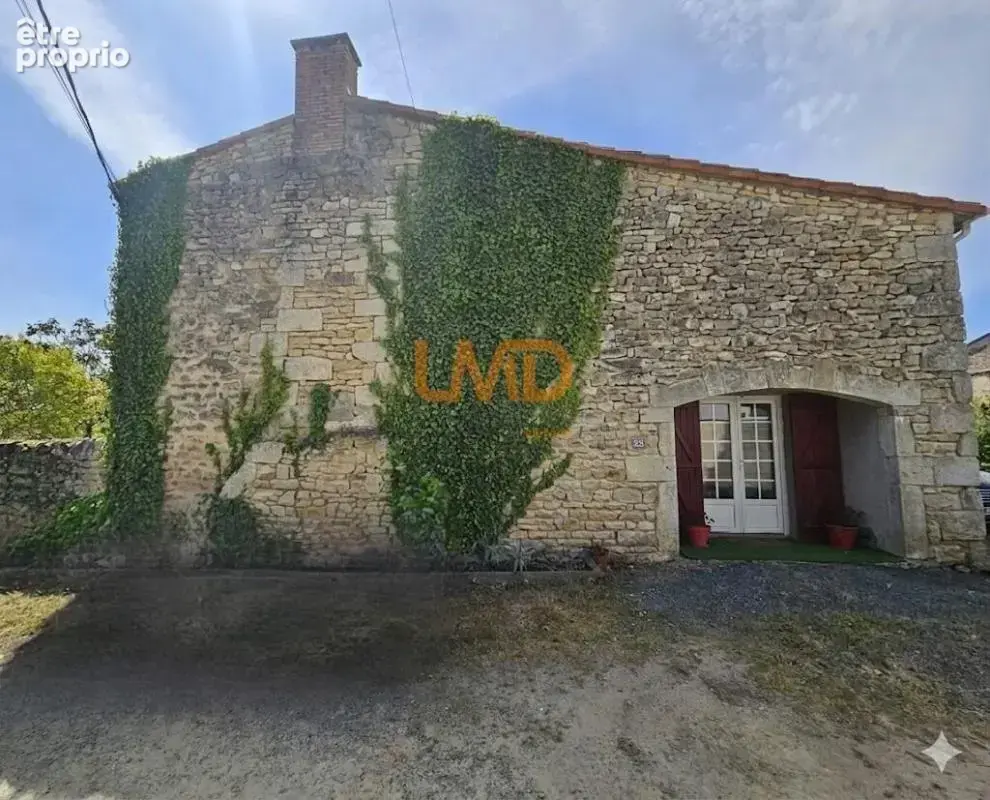 Maison à MOUZILLON