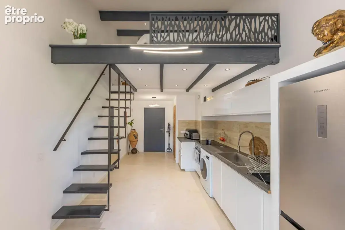 Appartement duplex rénové avec parking privatif à vendre à bandol - proche centre-ville - photo 2