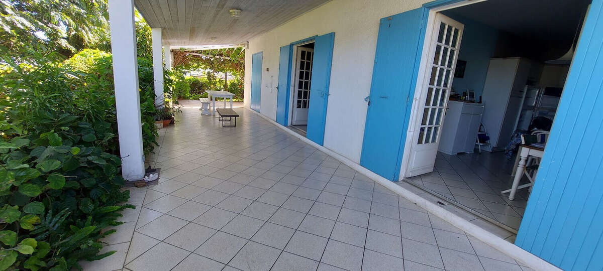Photo 2 - Maison à SAINT-PIERRE