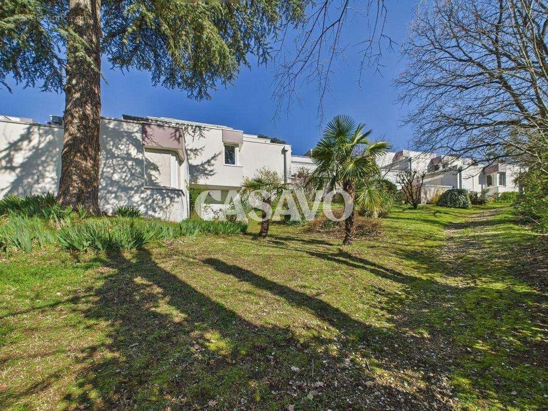 Appartement à CALUIRE-ET-CUIRE