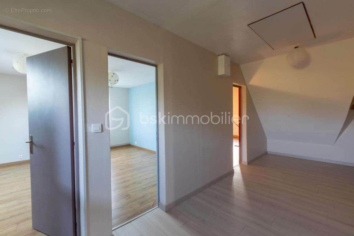 Maison à SAINT-PERE-SUR-LOIRE