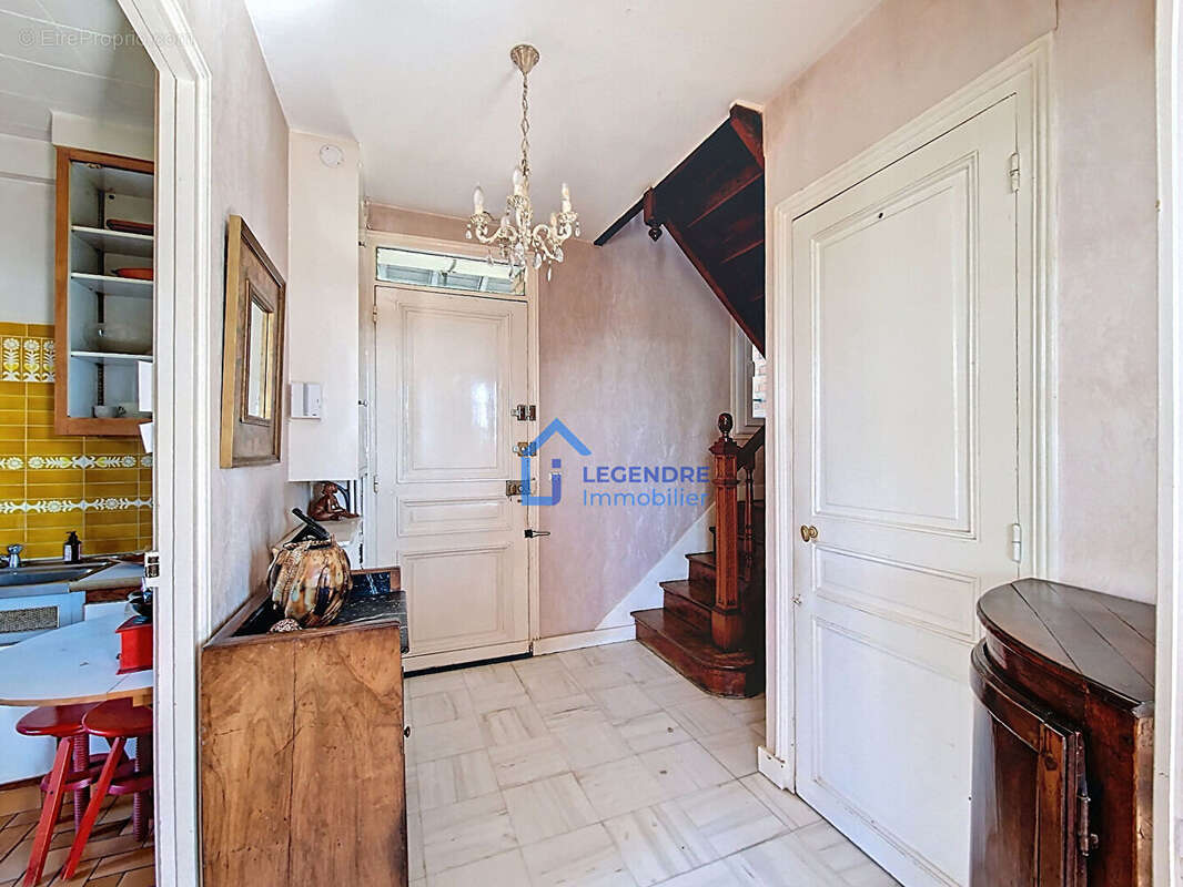 Maison à MONTIGNY-LES-CORMEILLES