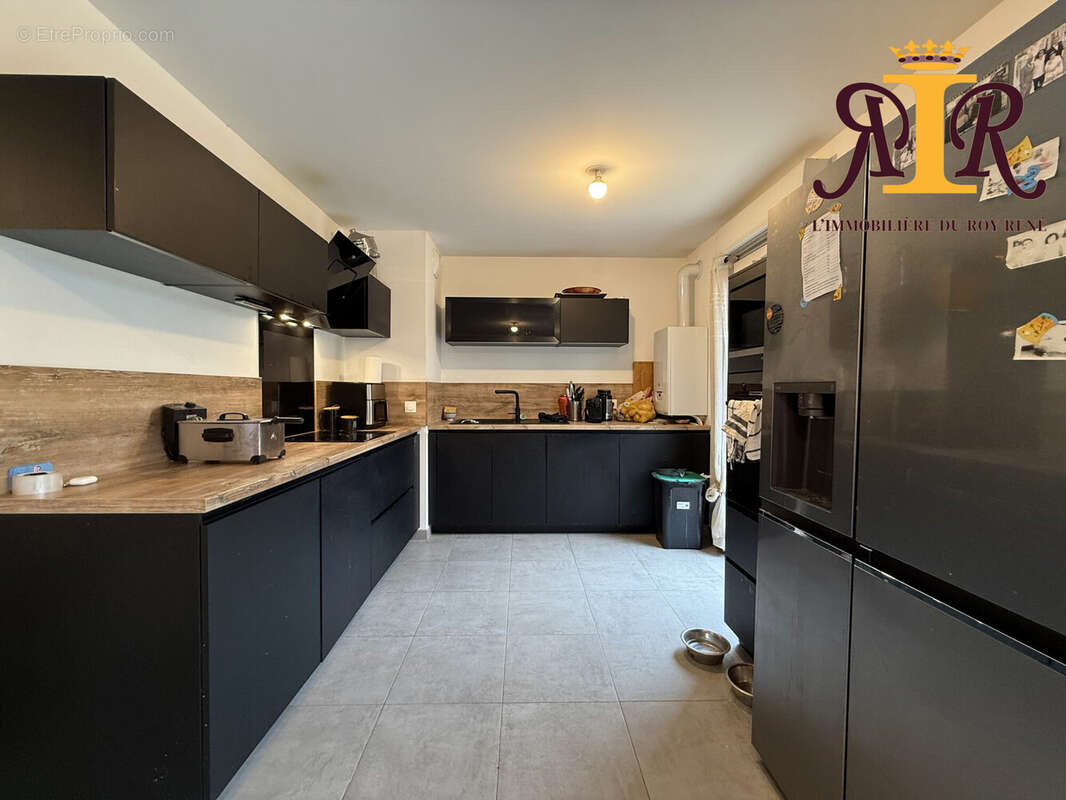 Cuisine Schmidt - Maison à PERTUIS