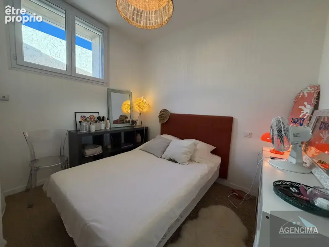 Maison avec jardin de type T4 avec un très grand garage - photo 9