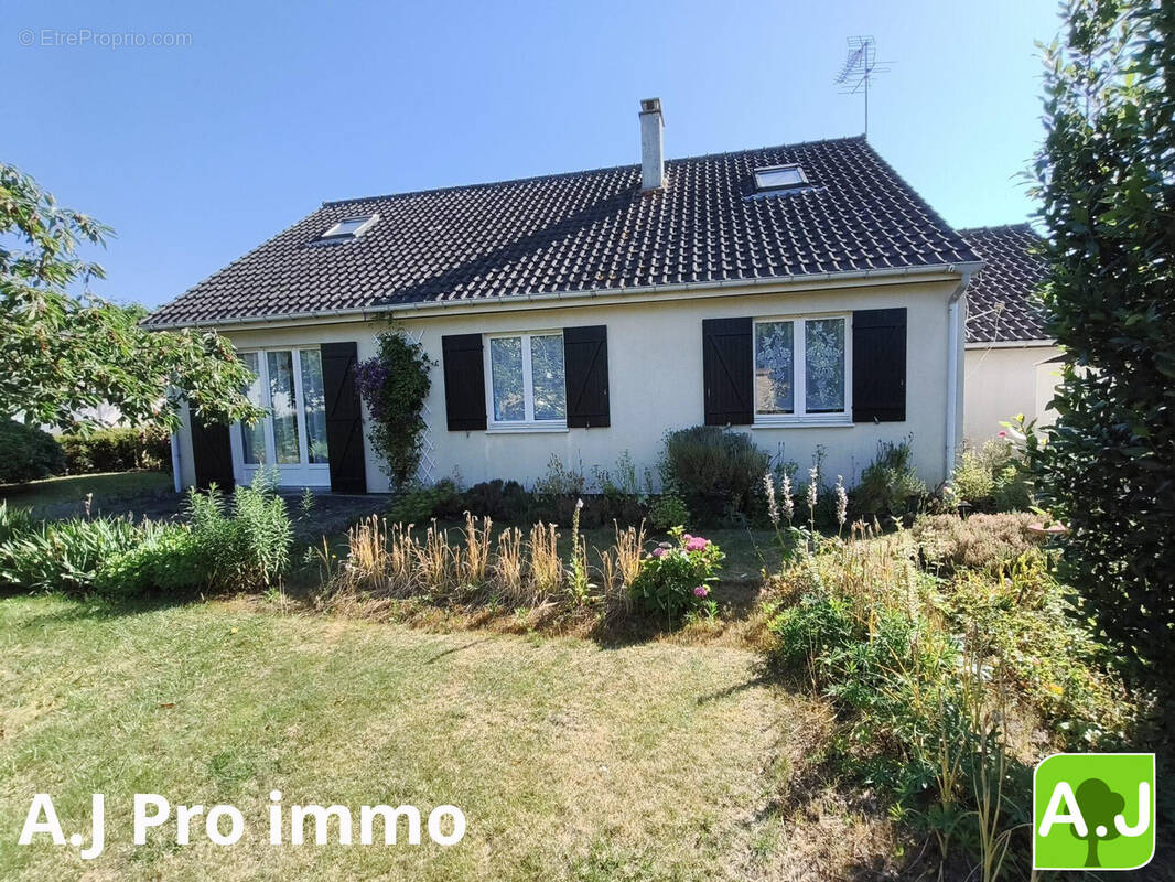 Maison à EZY-SUR-EURE