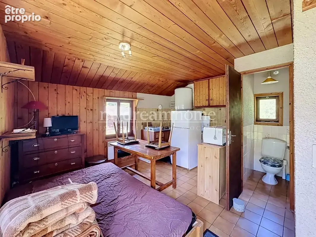 À VENDRE – Ensemble immobilier de 3 chalets à Notre Dame de Bellecombe (73590) - photo 19