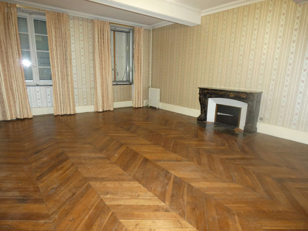 Appartement à CARCASSONNE