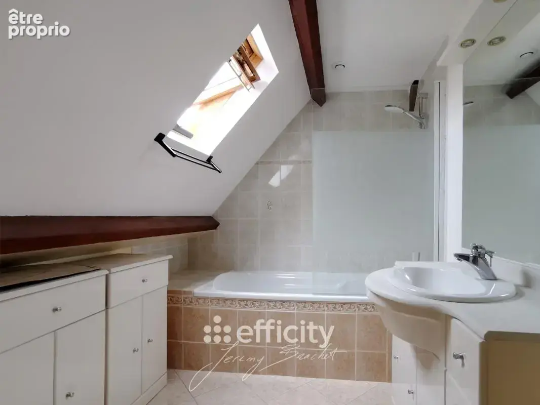 Maison 6 pièces 165 m² à vendre à Niort (79000) - photo 11