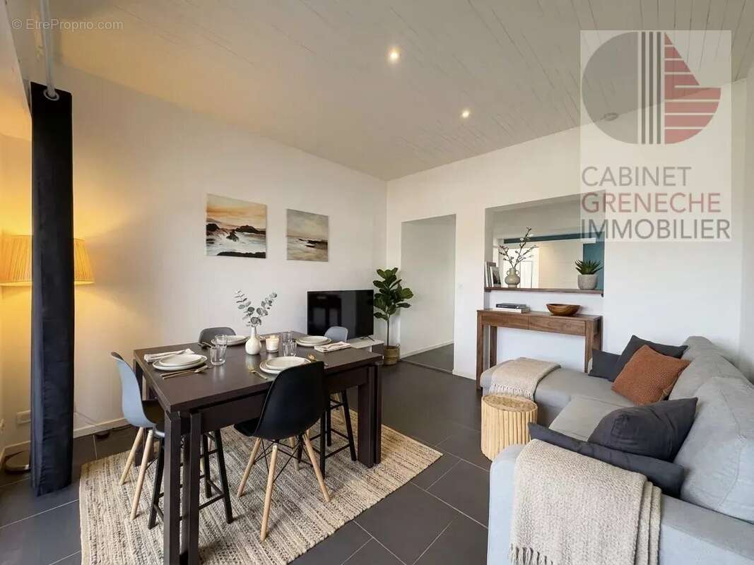 Appartement à NEUVECELLE