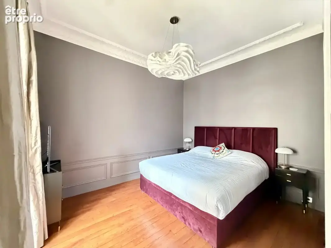 Paris 16 . Foch - Pergolèse, belle rénovation,  plein Sud            150 m2 / 3 chambres - 4ème étage - photo 15