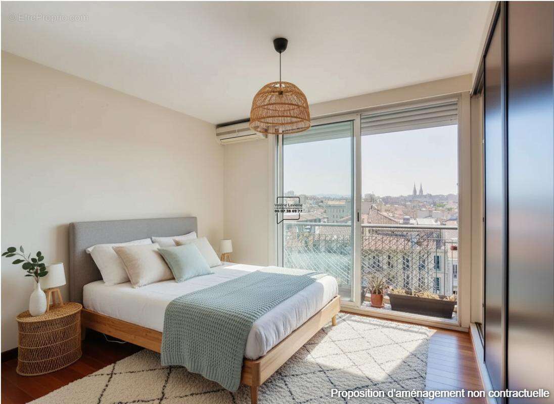 Marseille (13001) - BOURSE - VIEUX PORT - T4 lumineux - 91 m2 - Vue Panoramique et balcons - photo 8