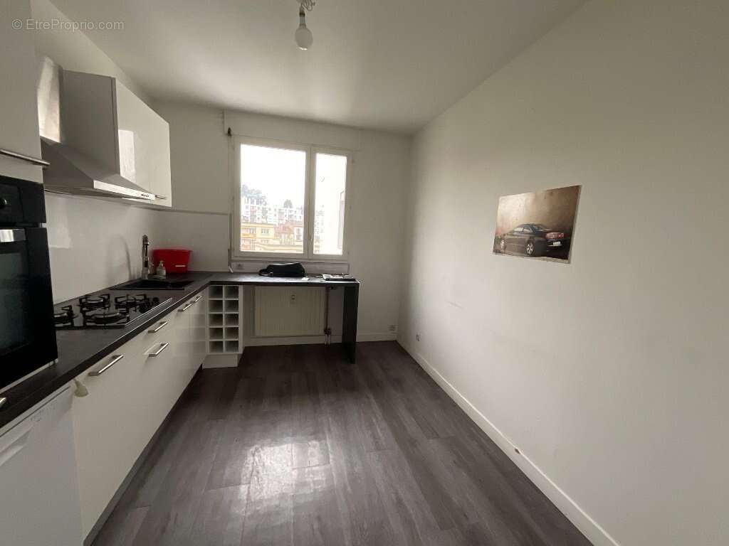 Appartement à SAINT-ETIENNE