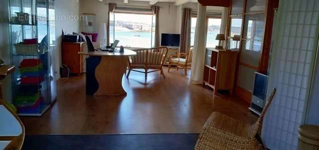 Commerce à CAMARET-SUR-MER