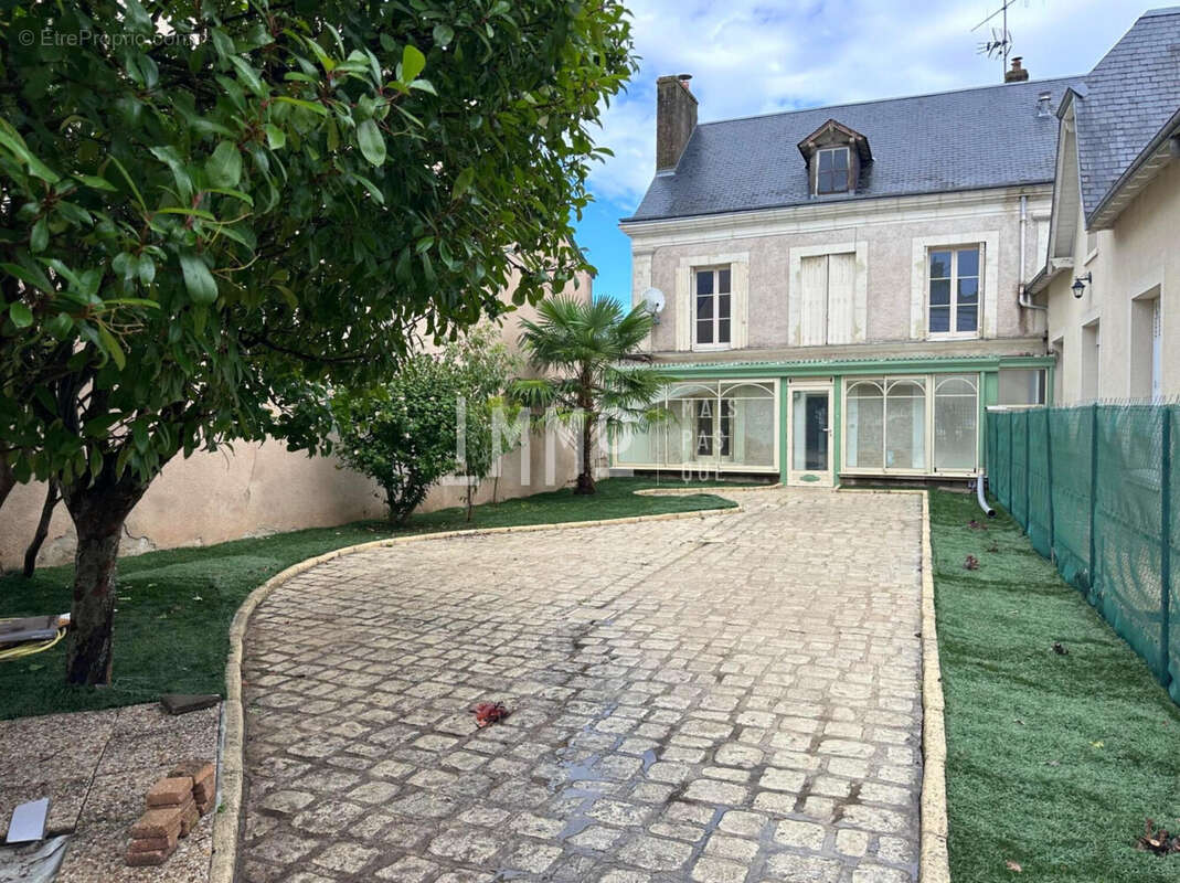 Appartement à VOUVRAY-SUR-LOIR