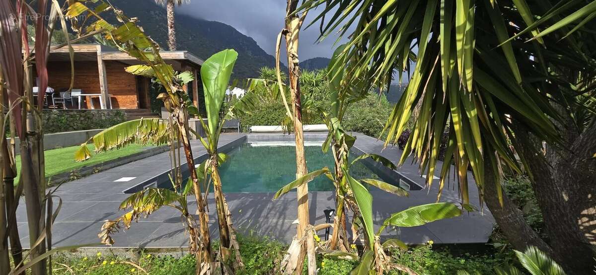 Maison à SANTA-MARIA-POGGIO