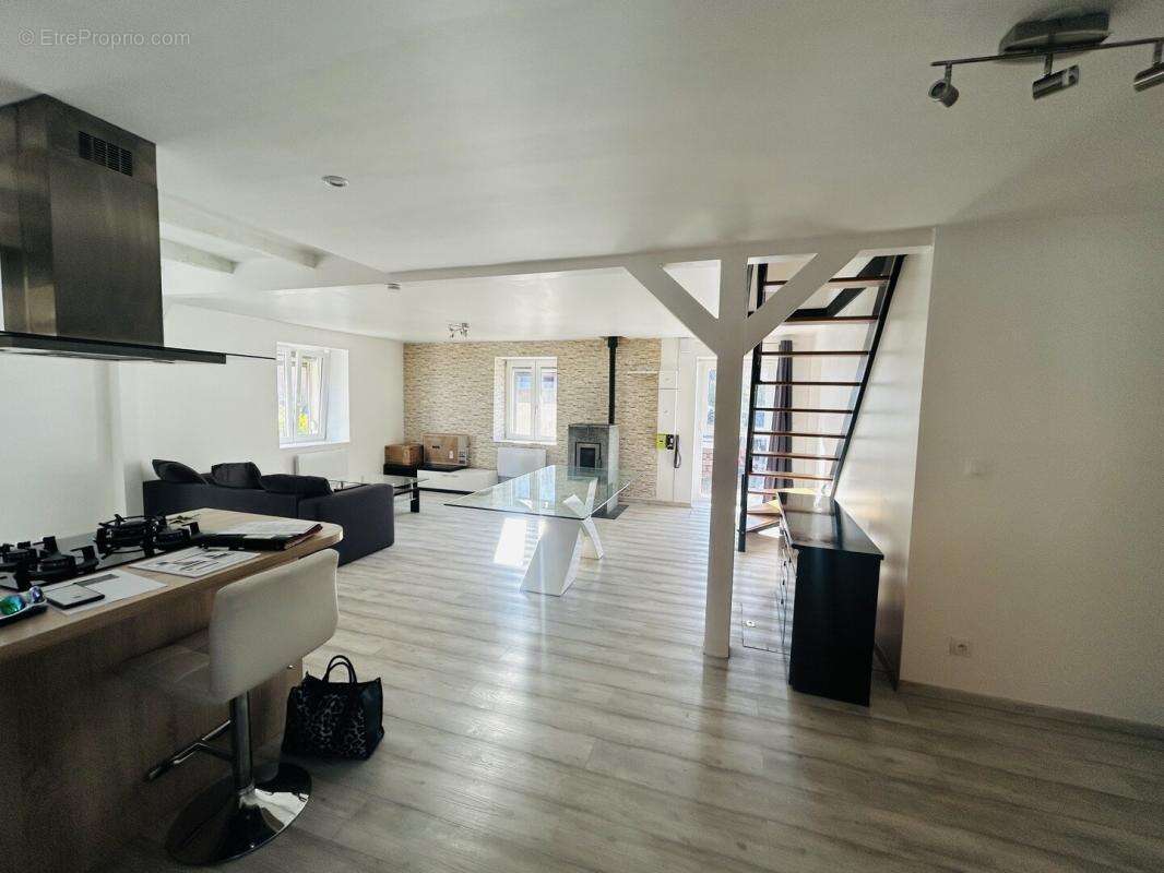 A saisir husseren wesserling maison f6 115 m2 - photo 2