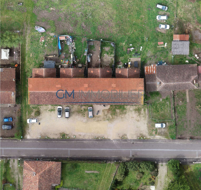 À VENDRE   Maisons T4 à rénover avec jardin   Rions (33) - photo 2