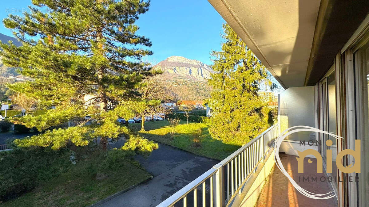 Appartement à MEYLAN