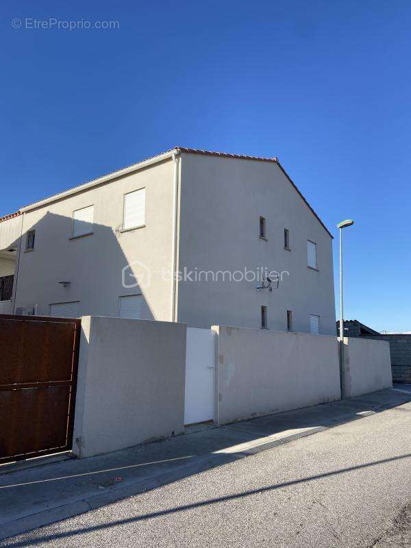 Maison 3 faces R+1 – 102 m² utiles - photo 2