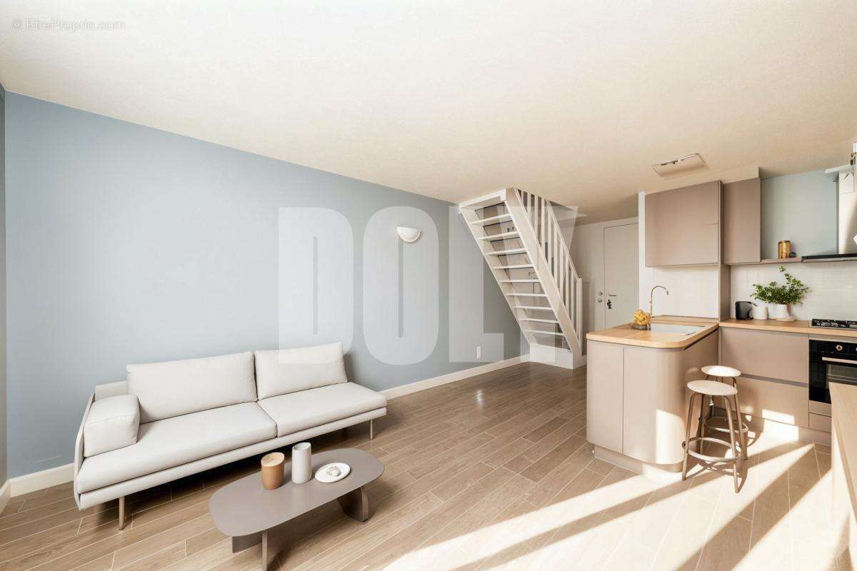 Maison à VILLENEUVE-LOUBET