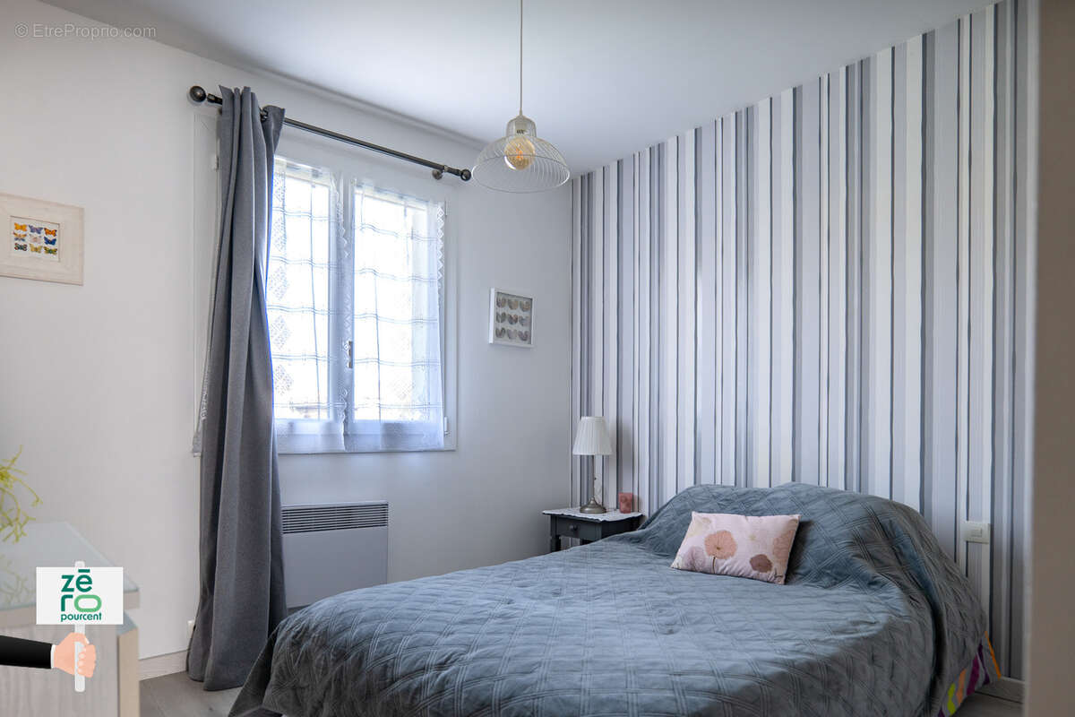 Maison à LES MAGNILS-REIGNIERS