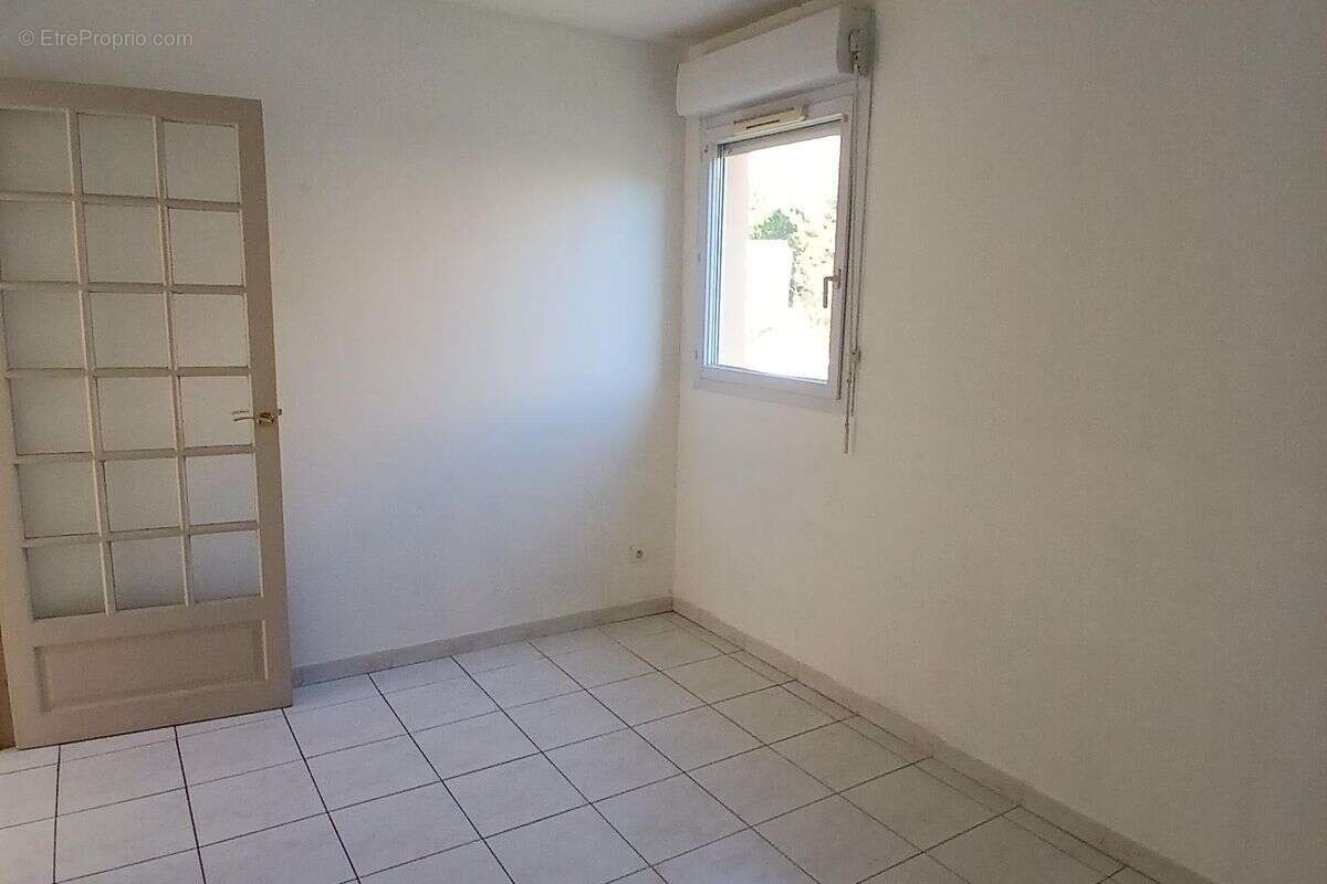 Appartement à MARSEILLE-9E