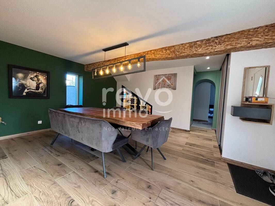 Maison à MESSIMY-SUR-SAONE