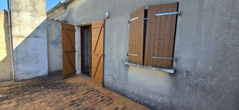 Appartement à SAINT-JEAN-D'ANGELY