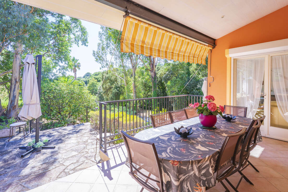 Maison à LA CROIX-VALMER