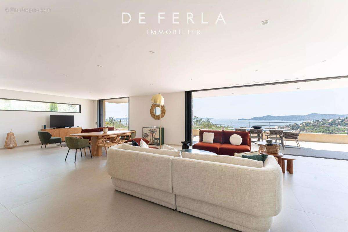 Appartement à LE LAVANDOU