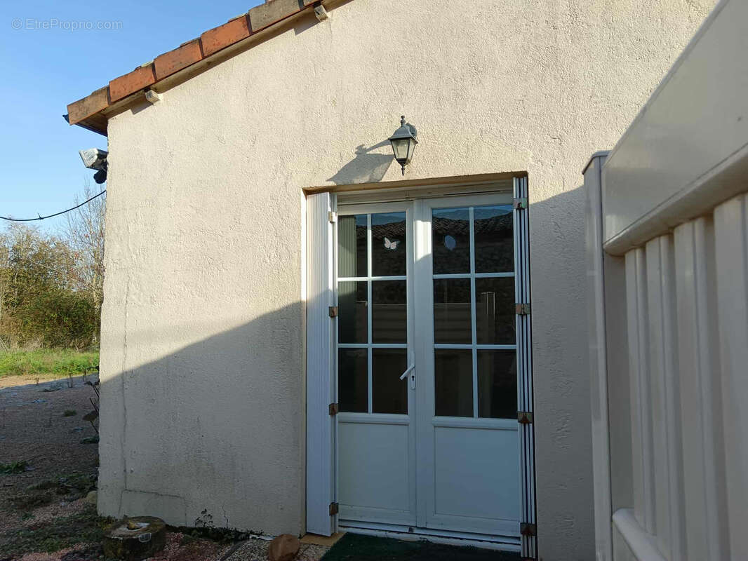Maison à CEAUX-EN-COUHE